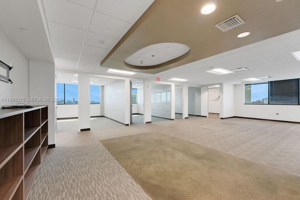 75 Valencia Ave 1050, Coral Gables, FL 33134