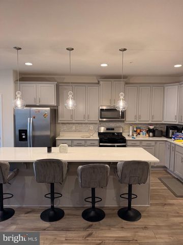 1011 FLESTER LN, Laurel, MD 20707