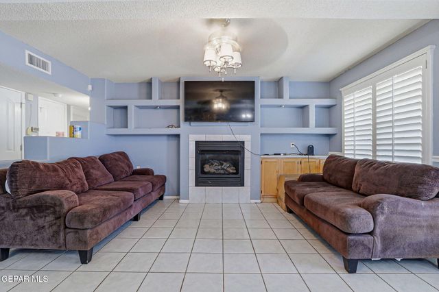 5545 RICK HUSBAND Drive, El Paso, TX 79934