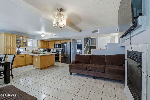 5545 RICK HUSBAND Drive, El Paso, TX 79934