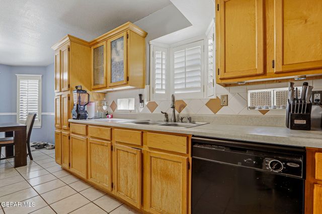 5545 RICK HUSBAND Drive, El Paso, TX 79934