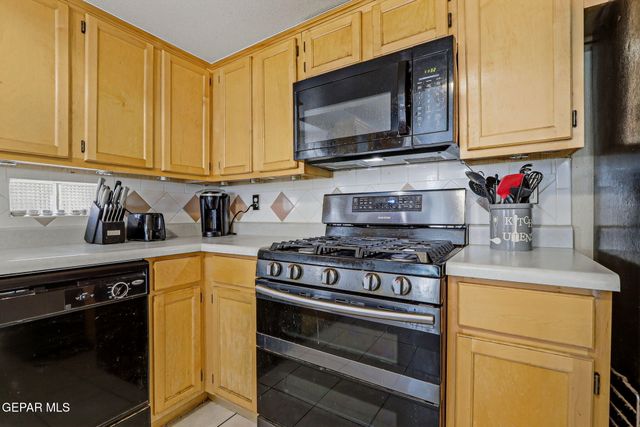 5545 RICK HUSBAND Drive, El Paso, TX 79934