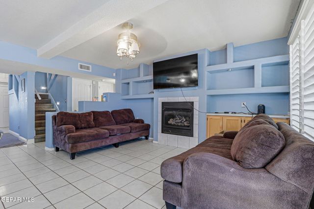 5545 RICK HUSBAND Drive, El Paso, TX 79934