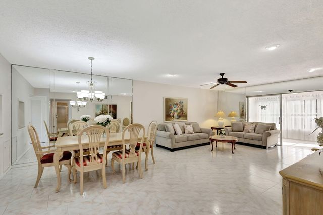 104 Plymouth M, West Palm Beach, FL 33417