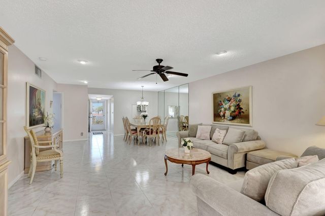 104 Plymouth M, West Palm Beach, FL 33417