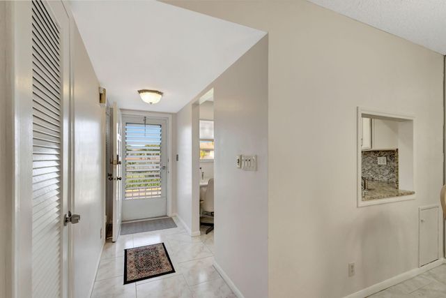 104 Plymouth M, West Palm Beach, FL 33417
