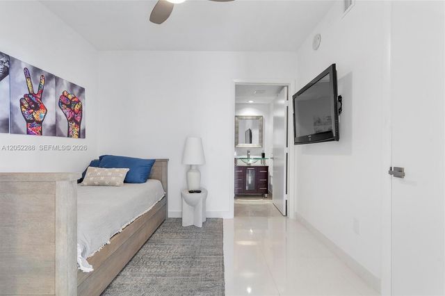1830 S Ocean Dr 1101, Hallandale Beach, FL 33009