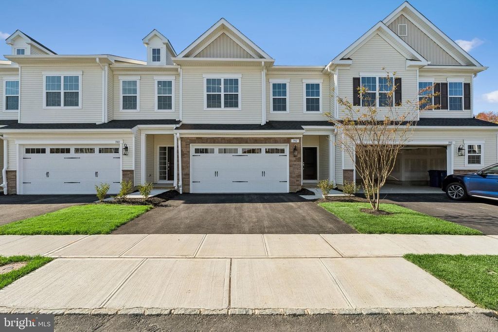 1902 AMERICAN PL, WEST WINDSOR, NJ 08550 — exterior