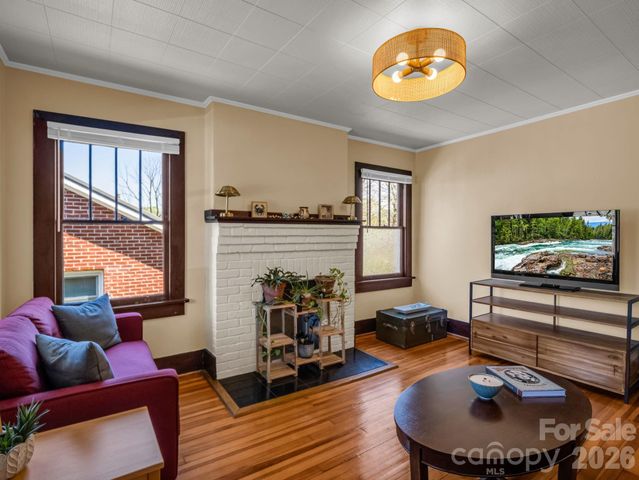 40 Hudson Street, Asheville, NC 28806