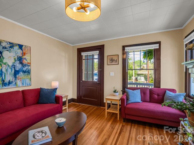 40 Hudson Street, Asheville, NC 28806
