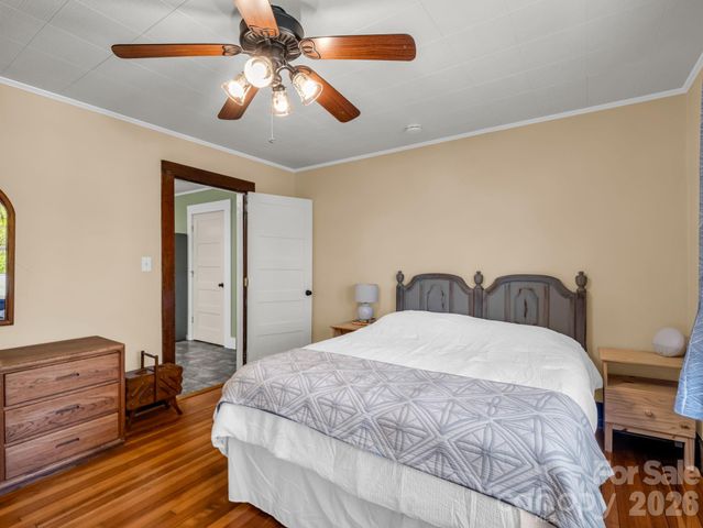 40 Hudson Street, Asheville, NC 28806