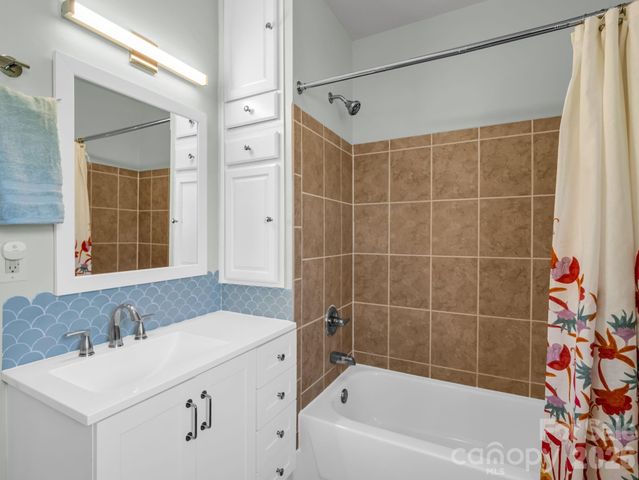 40 Hudson Street, Asheville, NC 28806