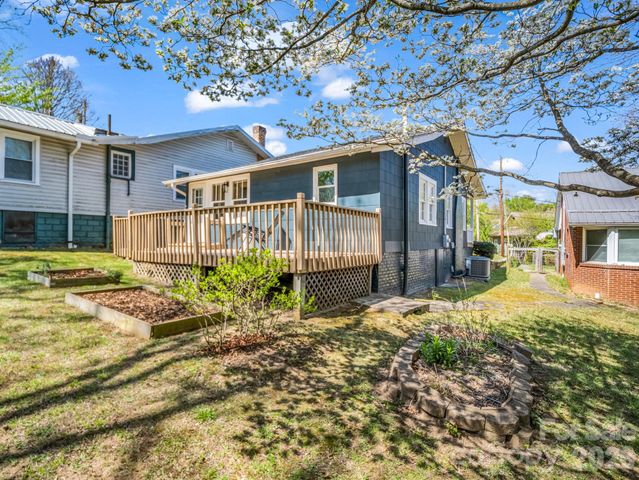 40 Hudson Street, Asheville, NC 28806