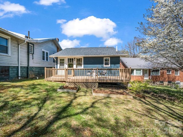 40 Hudson Street, Asheville, NC 28806