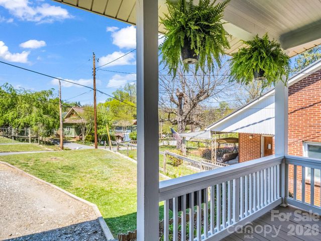 40 Hudson Street, Asheville, NC 28806
