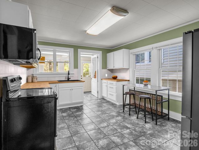 40 Hudson Street, Asheville, NC 28806