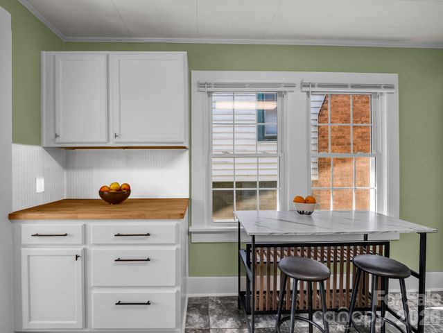 40 Hudson Street, Asheville, NC 28806
