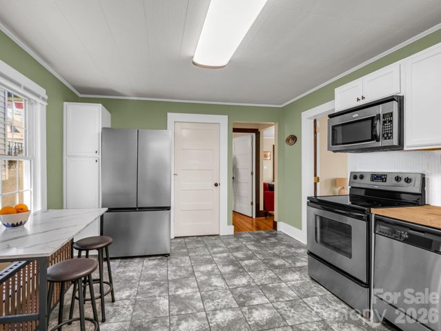 40 Hudson Street, Asheville, NC 28806