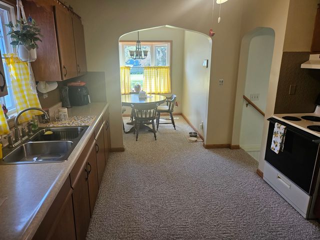 4504 26th Avenue, Moline, IL 61265