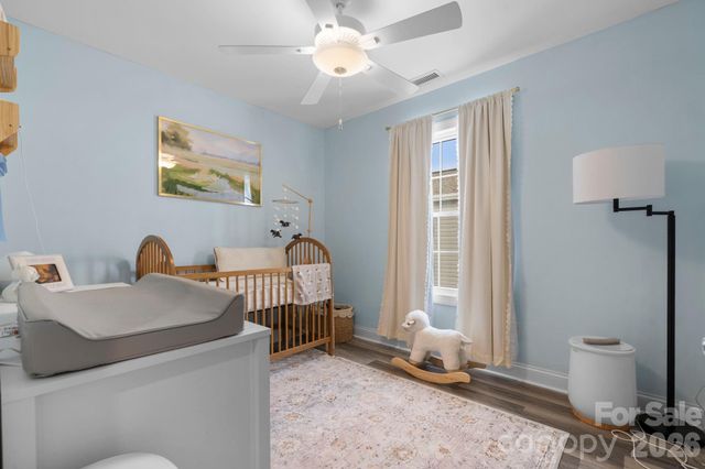 1704 15th Street Place NE, Hickory, NC 28601