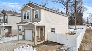 1704 15th Street Place NE, Hickory, NC 28601