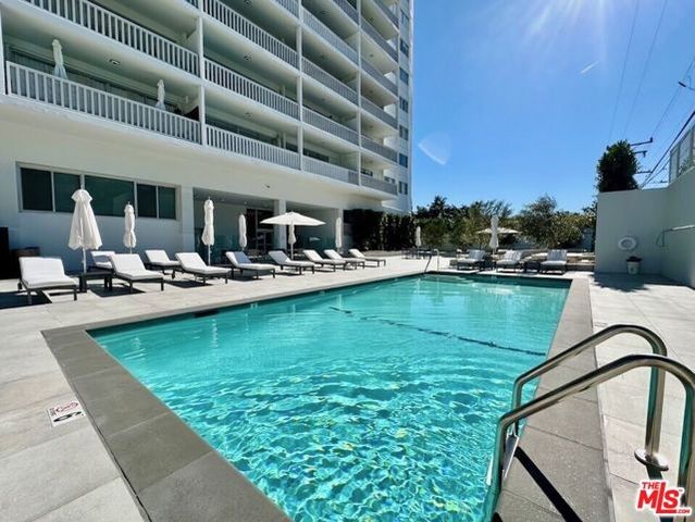 999 N DOHENY Drive 711, West Hollywood, CA 90069