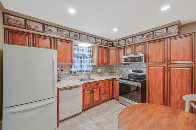 172 Cranberry Drive, Mastic Beach, NY 11951