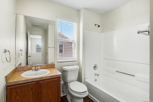 6013 Midcrown, San Antonio, TX 78218