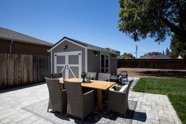 131 Charles Street, Sunnyvale, CA 94086