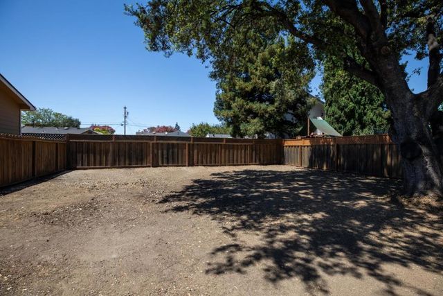 131 Charles Street, Sunnyvale, CA 94086