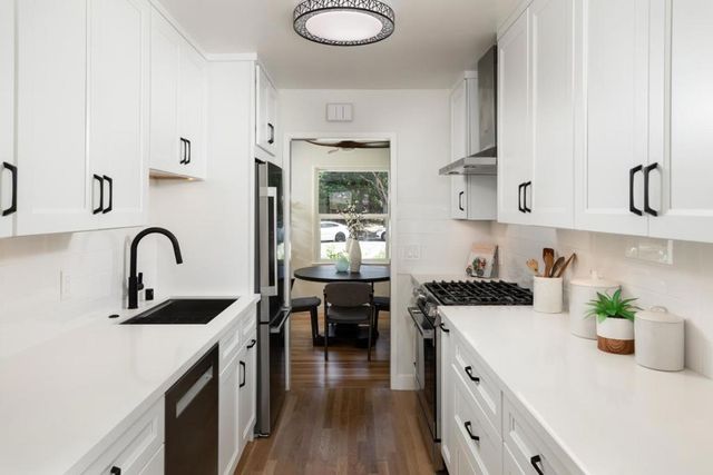 131 Charles Street, Sunnyvale, CA 94086