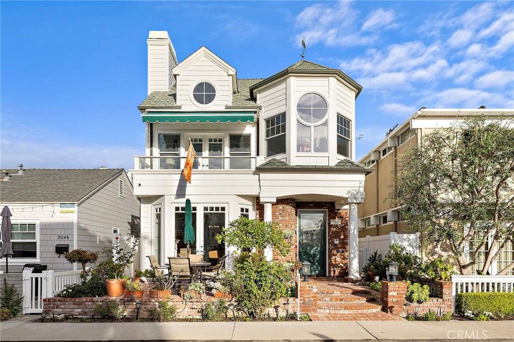 302 Ruby Avenue, Newport Beach, CA 92662 — exterior