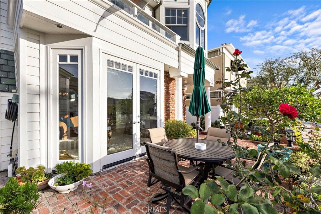302 Ruby Avenue, Newport Beach, CA 92662 — photo 5