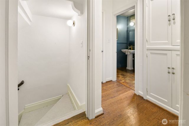 625 34th Avenue E, Seattle, WA 98112