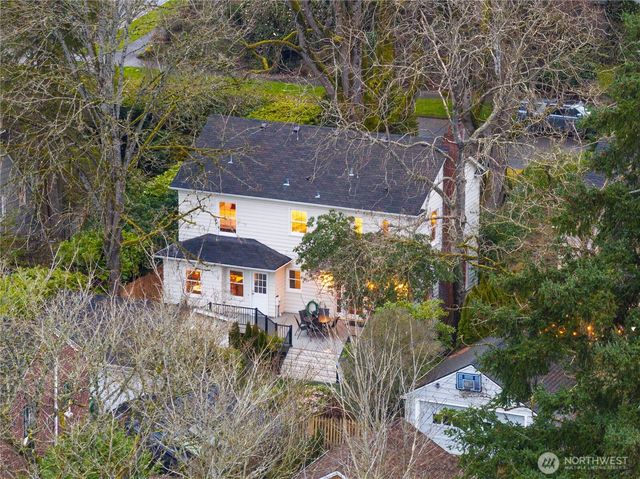 625 34th Avenue E, Seattle, WA 98112