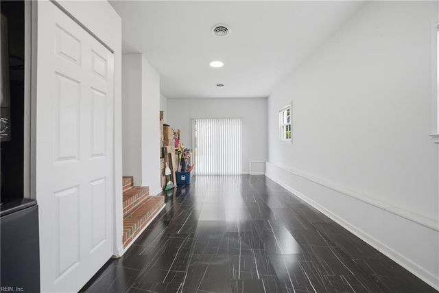 1117 Warfield DR, Portsmouth, VA 23701