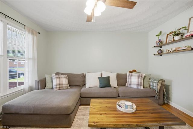 1117 Warfield DR, Portsmouth, VA 23701