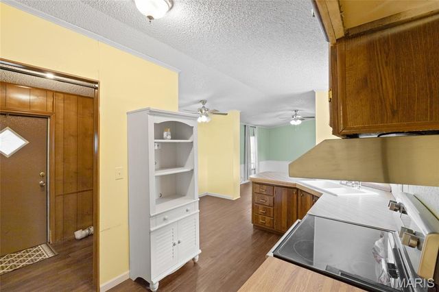 4809 Miller Road, House Springs, MO 63051