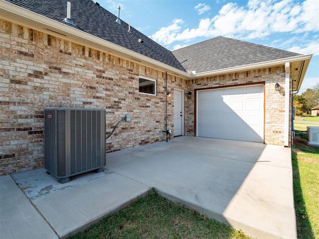 5520 Sunset Ridge Road, Newalla, OK 74857