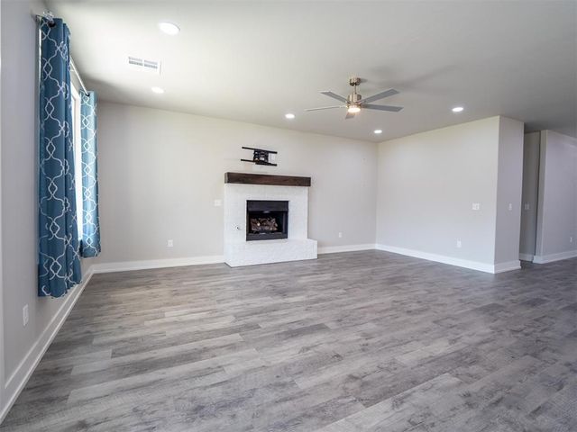 5520 Sunset Ridge Road, Newalla, OK 74857