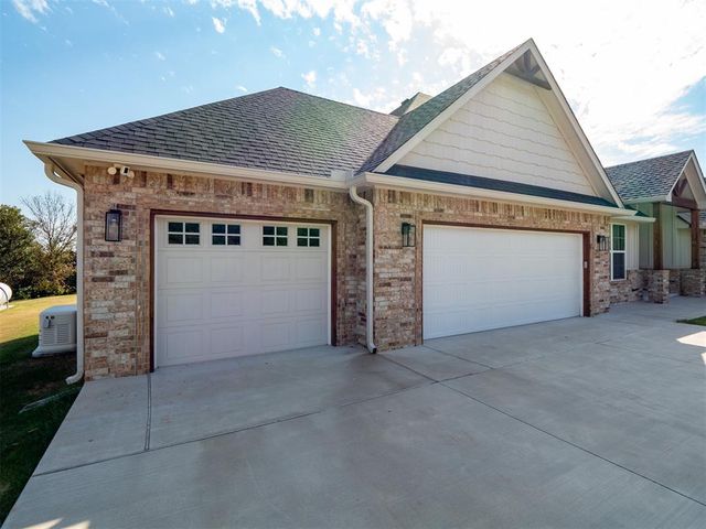 5520 Sunset Ridge Road, Newalla, OK 74857