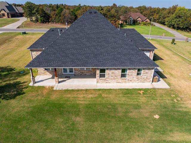 5520 Sunset Ridge Road, Newalla, OK 74857