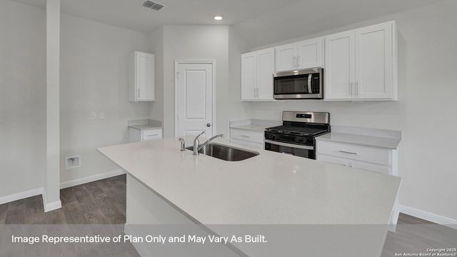 108 FLORA VISTA STREET, San Marcos, TX 78666