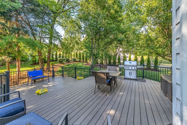 301 Ferris Ct, Franklin, TN 37067