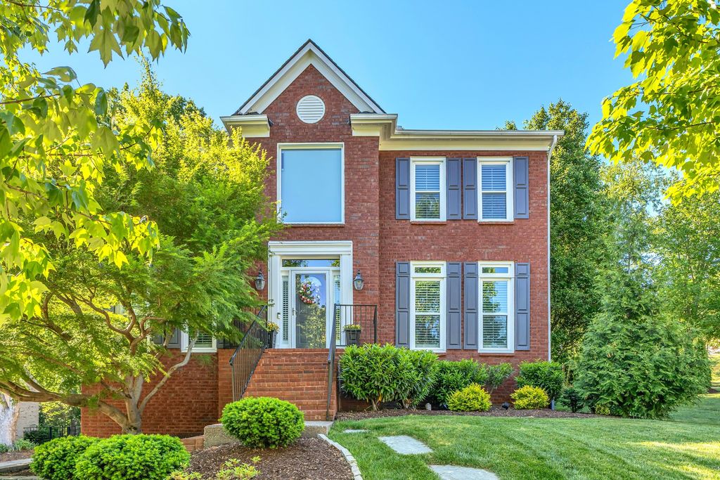 301 Ferris Ct, Franklin, TN 37067