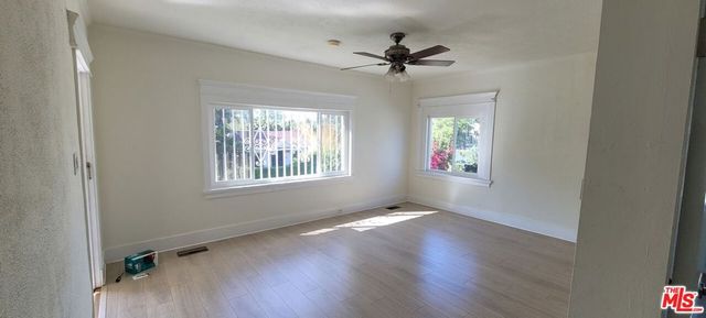 1240 S Lucerne Boulevard, Los Angeles, CA 90019