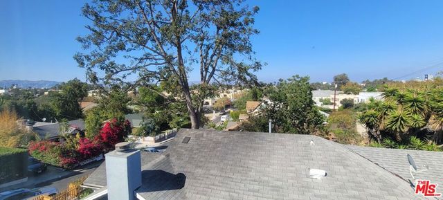 1240 S Lucerne Boulevard, Los Angeles, CA 90019