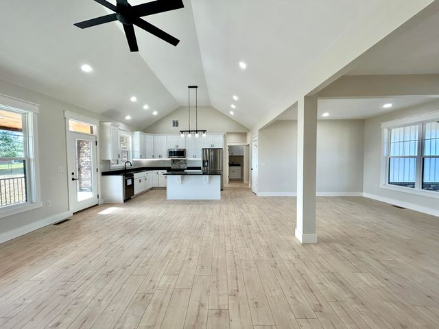 783 Splendor View Drive, Somerset, KY 42503