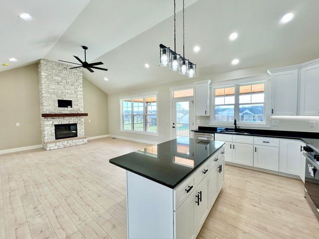 783 Splendor View Drive, Somerset, KY 42503