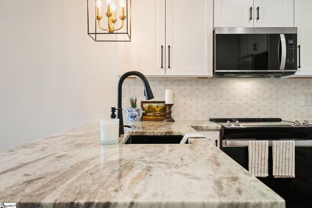 100 W Court Street Unit 2B, Greenville, SC 29601